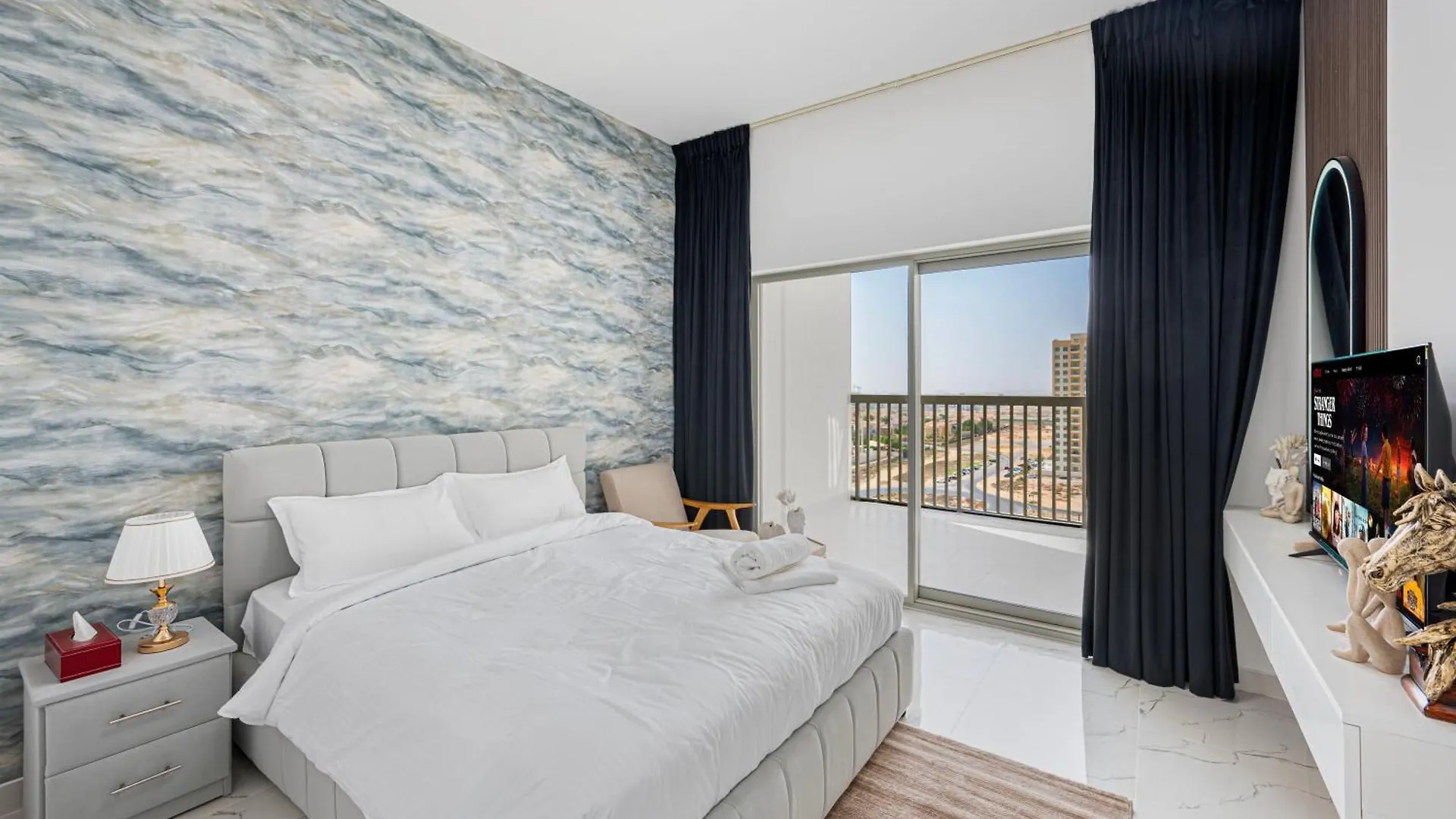 Modern Comfort In Central Dubailand Studio